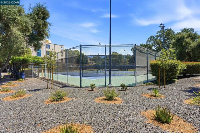460 N Civic Dr 310, Walnut Creek, CA 94596