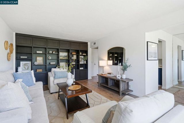460 N Civic Dr 310, Walnut Creek, CA 94596
