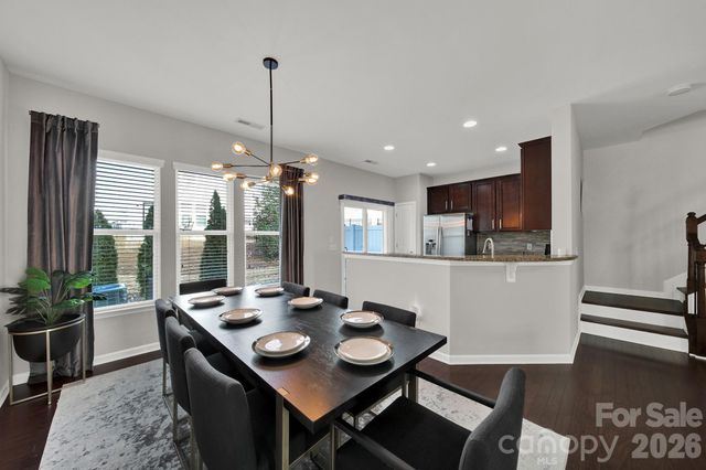 2403 Diplomat Lane, Charlotte, NC 28210