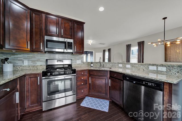 2403 Diplomat Lane, Charlotte, NC 28210