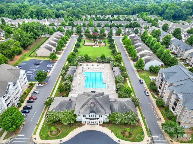 2403 Diplomat Lane, Charlotte, NC 28210