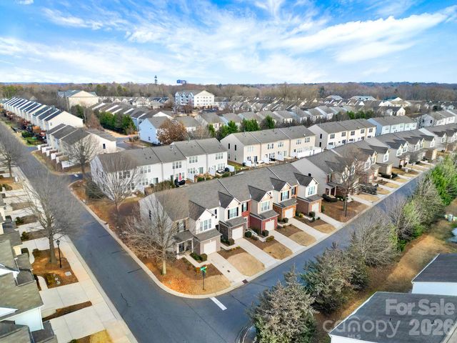 2403 Diplomat Lane, Charlotte, NC 28210