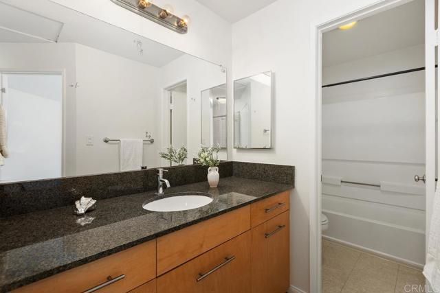 7565 Charmant Dr 512, San Diego, CA 92122