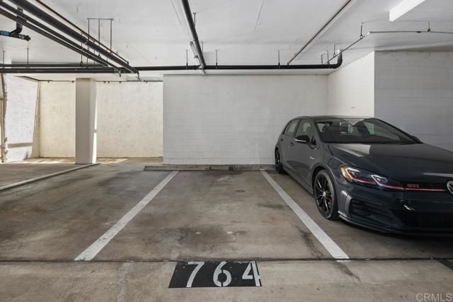 7565 Charmant Dr 512, San Diego, CA 92122