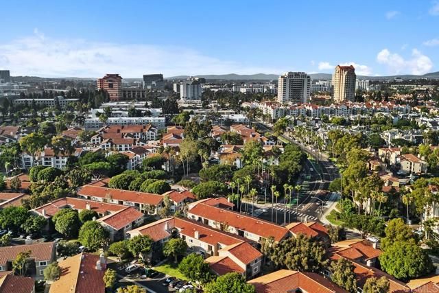 7565 Charmant Dr 512, San Diego, CA 92122