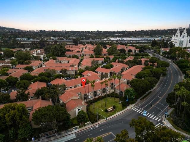 7565 Charmant Dr 512, San Diego, CA 92122