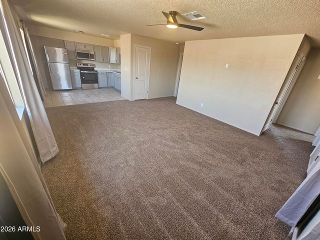 2831 E MOBILE Lane, Phoenix, AZ 85040