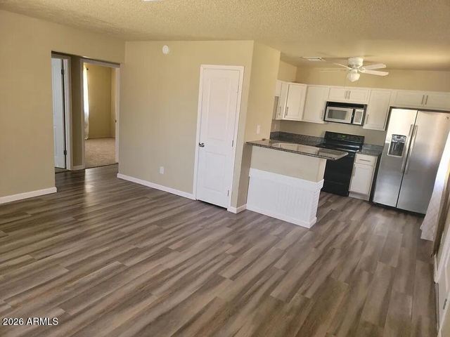 2831 E MOBILE Lane, Phoenix, AZ 85040