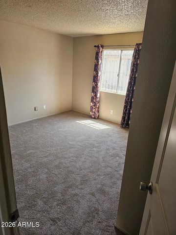 2831 E MOBILE Lane, Phoenix, AZ 85040