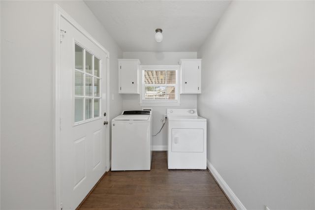 2401 Oakwood Drive, Brenham, TX 77833