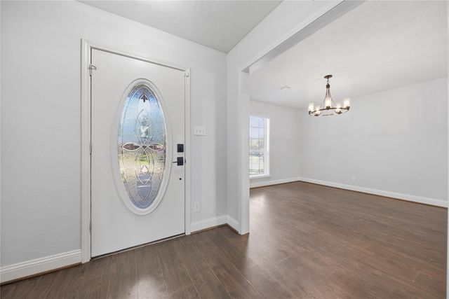 2401 Oakwood Drive, Brenham, TX 77833