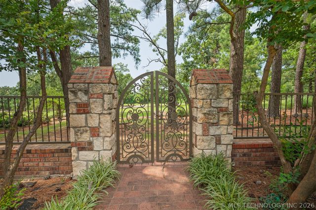 1419 Country Club Road, Mcalester, OK 74501