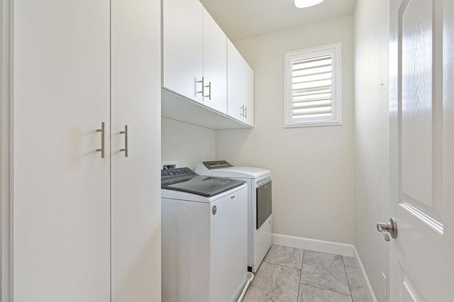 1550 Bonanza Ln, Folsom, CA 95630