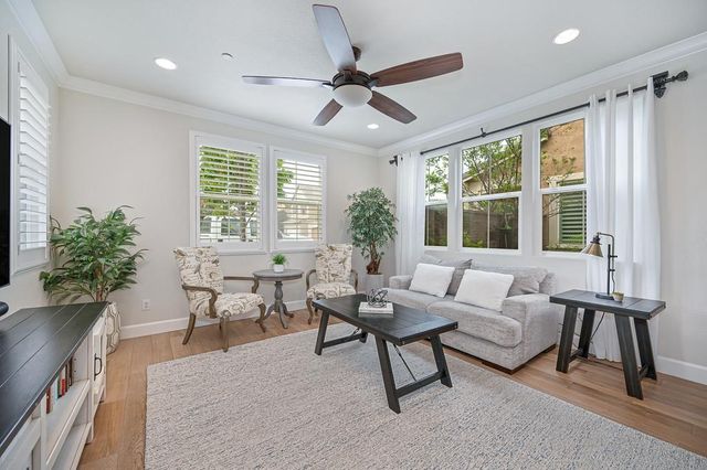 1550 Bonanza Ln, Folsom, CA 95630