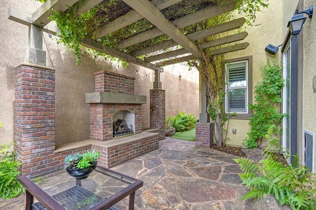 1550 Bonanza Ln, Folsom, CA 95630