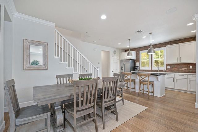 1550 Bonanza Ln, Folsom, CA 95630