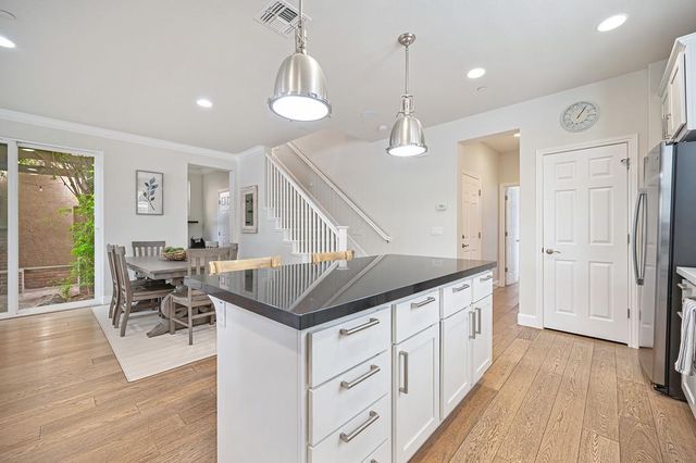 1550 Bonanza Ln, Folsom, CA 95630