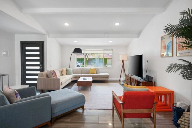 3059 N Biskra Road, Palm Springs, CA 92262