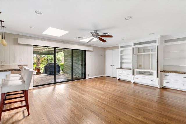 4842 Briarbend Drive, Houston, TX 77035