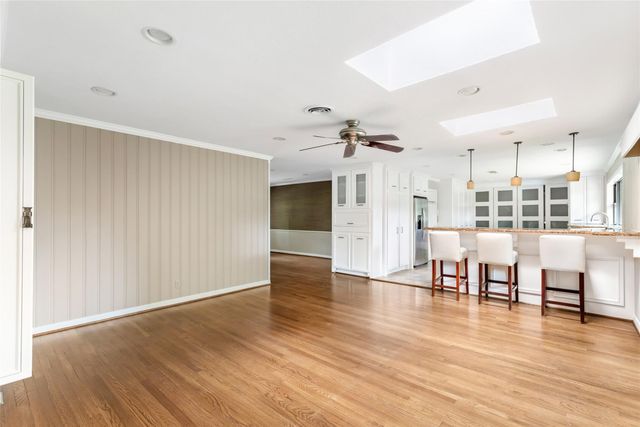 4842 Briarbend Drive, Houston, TX 77035