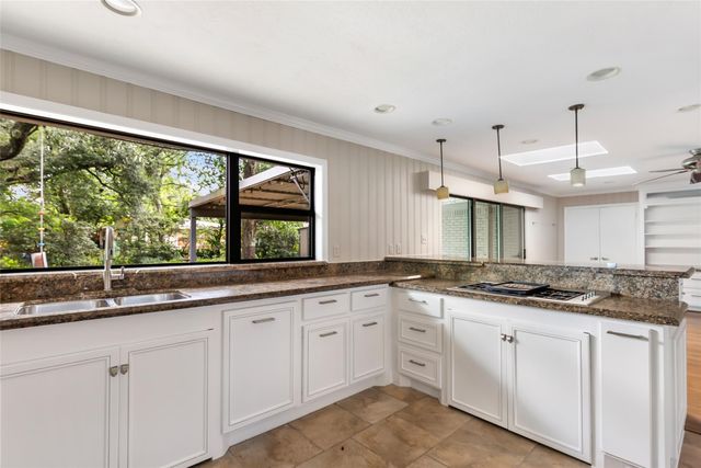 4842 Briarbend Drive, Houston, TX 77035
