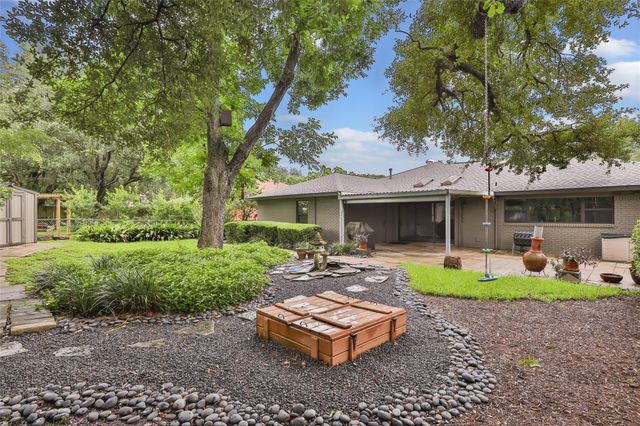 4842 Briarbend Drive, Houston, TX 77035