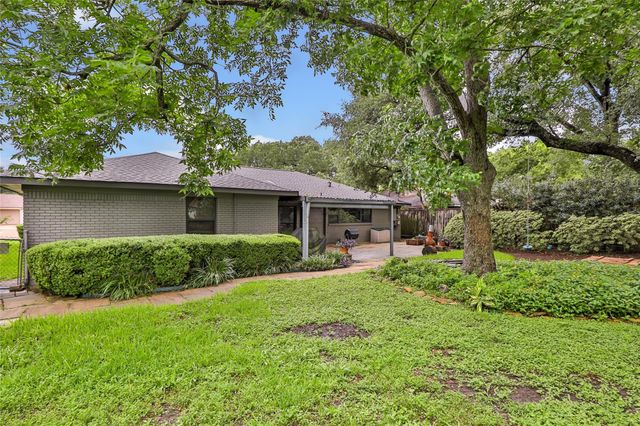 4842 Briarbend Drive, Houston, TX 77035