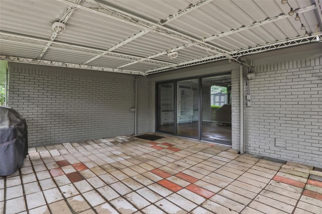 4842 Briarbend Drive, Houston, TX 77035