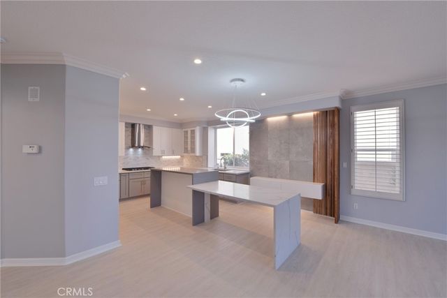 1439 High Bluff, Newport Beach, CA 92660