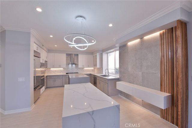 1439 High Bluff, Newport Beach, CA 92660