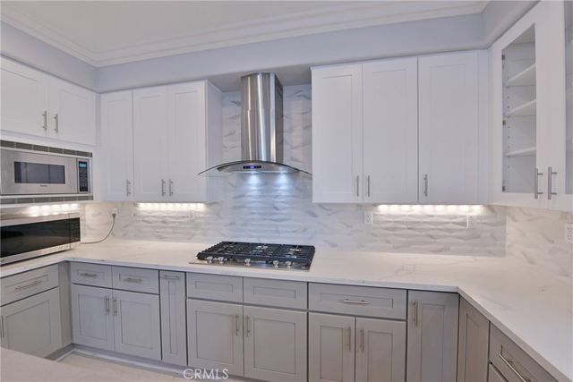 1439 High Bluff, Newport Beach, CA 92660