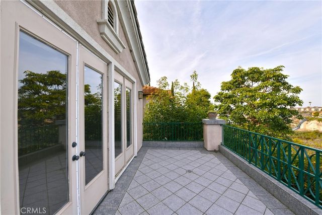 1439 High Bluff, Newport Beach, CA 92660