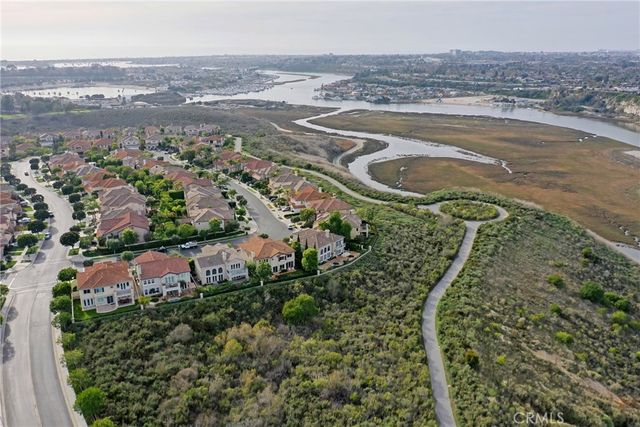 1439 High Bluff, Newport Beach, CA 92660