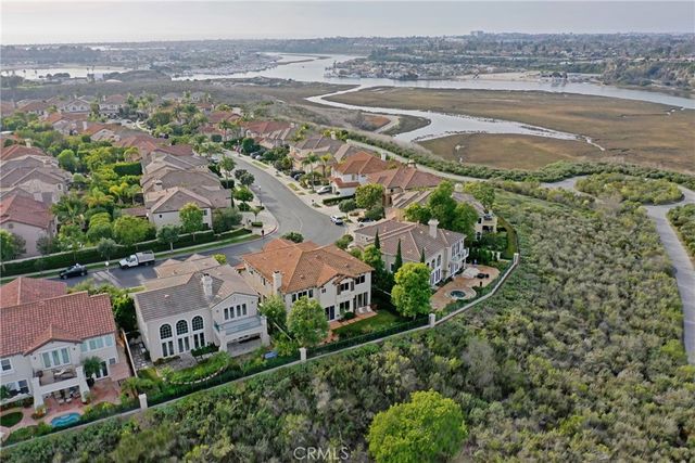 1439 High Bluff, Newport Beach, CA 92660