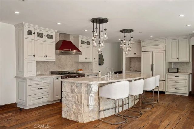 3598 Alta Mesa Drive, Studio City, CA 91604