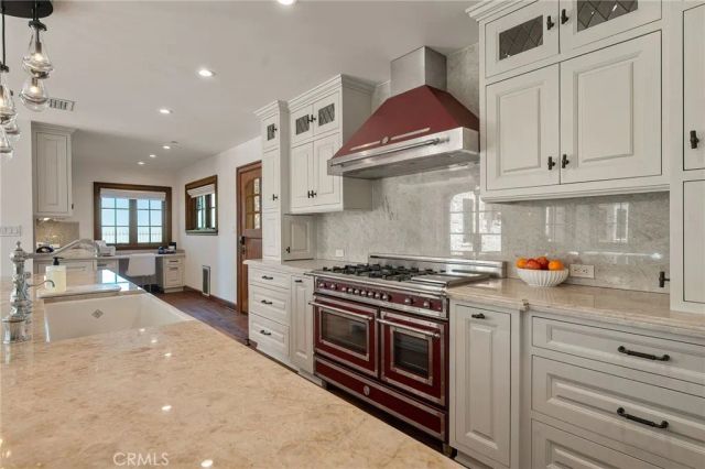 3598 Alta Mesa Drive, Studio City, CA 91604