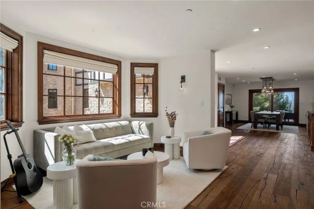 3598 Alta Mesa Drive, Studio City, CA 91604