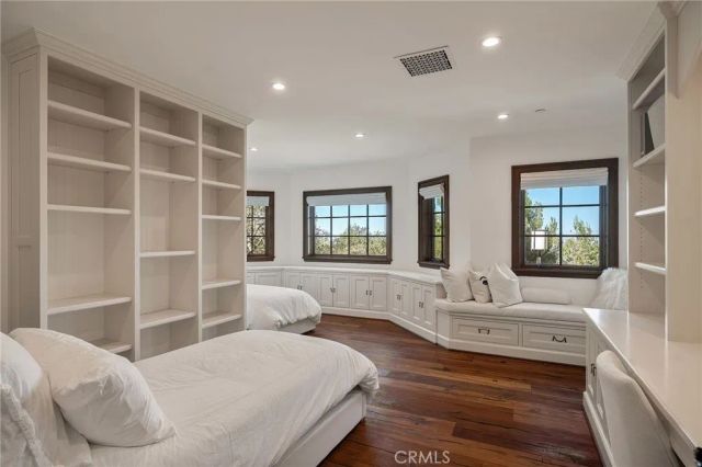 3598 Alta Mesa Drive, Studio City, CA 91604
