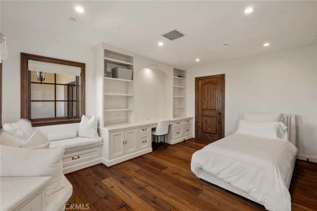 3598 Alta Mesa Drive, Studio City, CA 91604