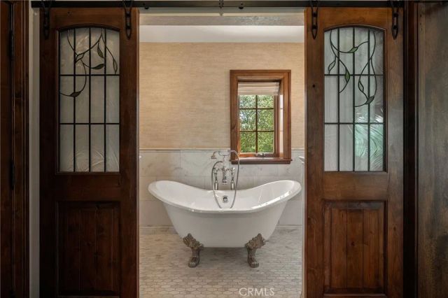 3598 Alta Mesa Drive, Studio City, CA 91604