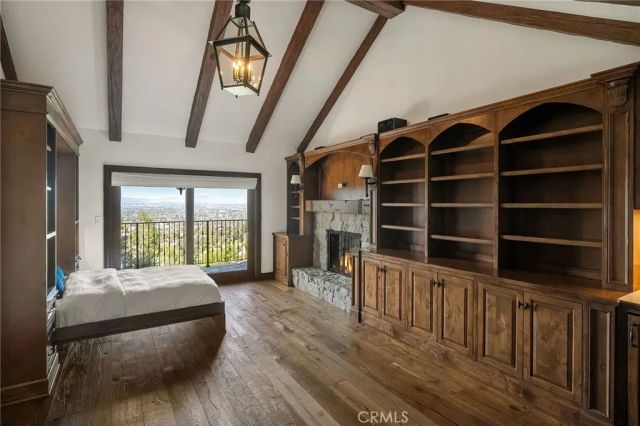 3598 Alta Mesa Drive, Studio City, CA 91604