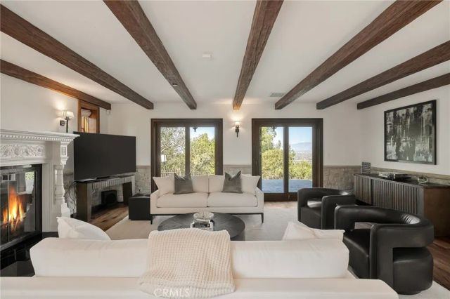 3598 Alta Mesa Drive, Studio City, CA 91604