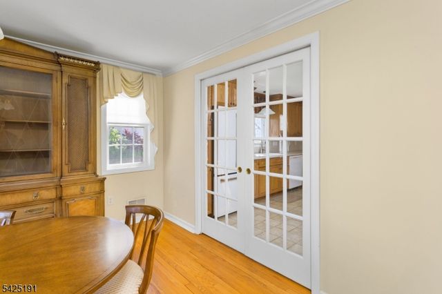 435 3rd Ave, Garwood Boro, NJ 07027