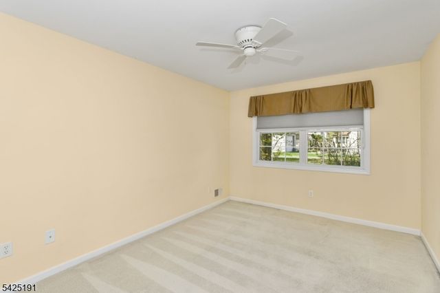 435 3rd Ave, Garwood Boro, NJ 07027