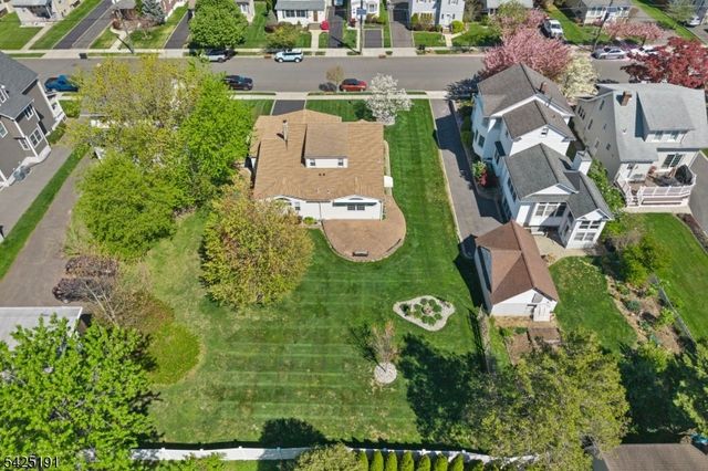 435 3rd Ave, Garwood Boro, NJ 07027