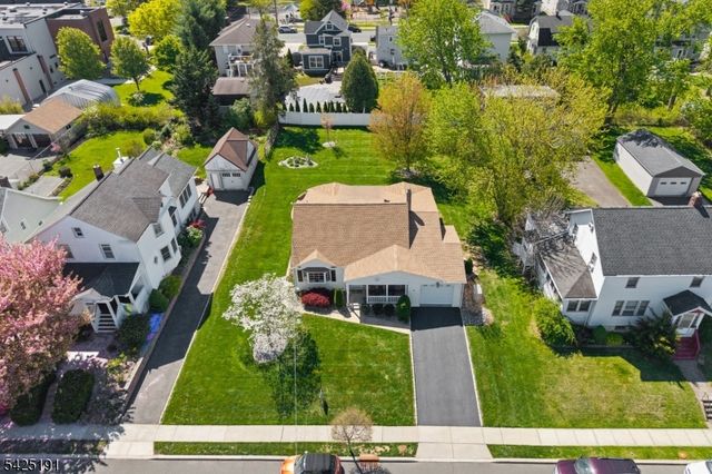 435 3rd Ave, Garwood Boro, NJ 07027