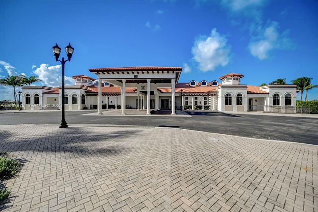 18861 SW 77th Ct, Cutler Bay, FL 33157