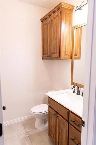 321 Tinker Trail, Burleson, TX 76028