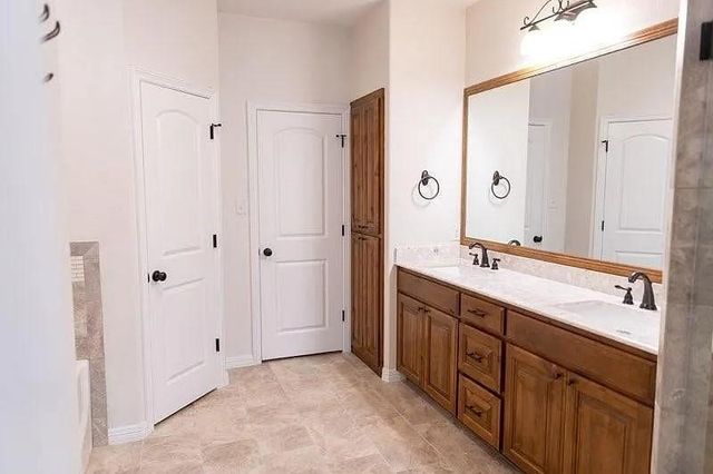 321 Tinker Trail, Burleson, TX 76028