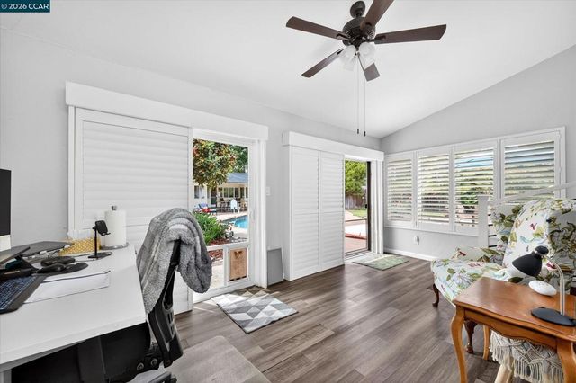 1675 Garnet Ln, Concord, CA 94519